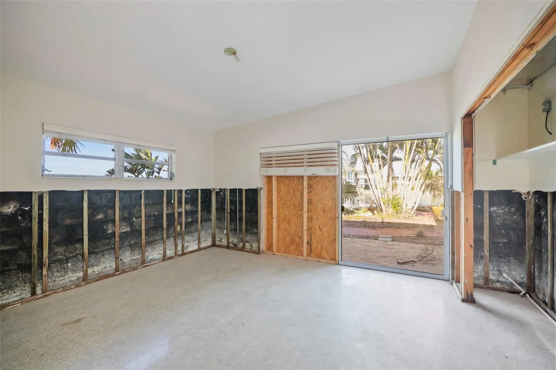 11921 Lagoon Lane Treasure Island FL 33706