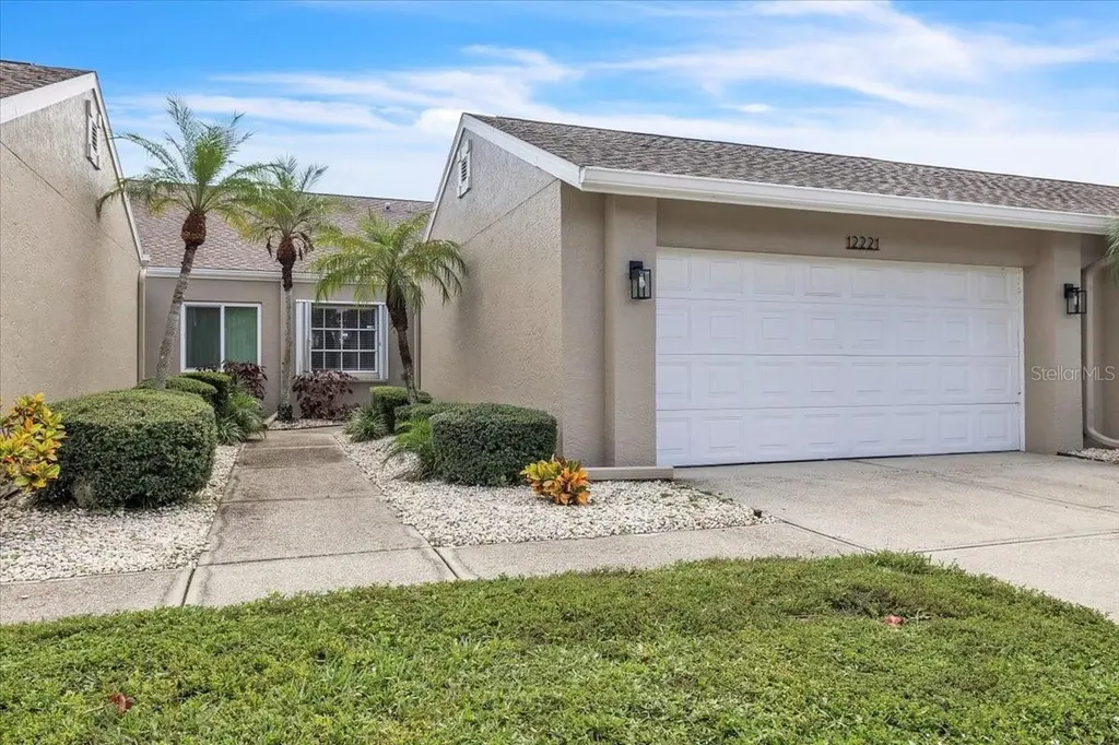 12221 SW Kingsway Circle Lake Suzy FL 34269