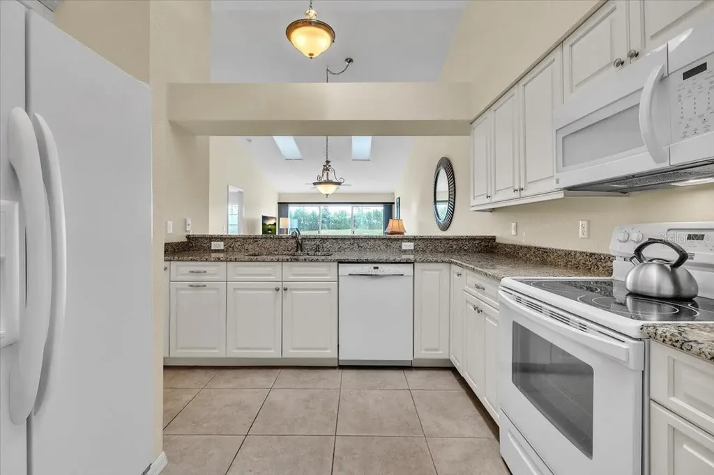 12221 SW Kingsway Circle Lake Suzy FL 34269