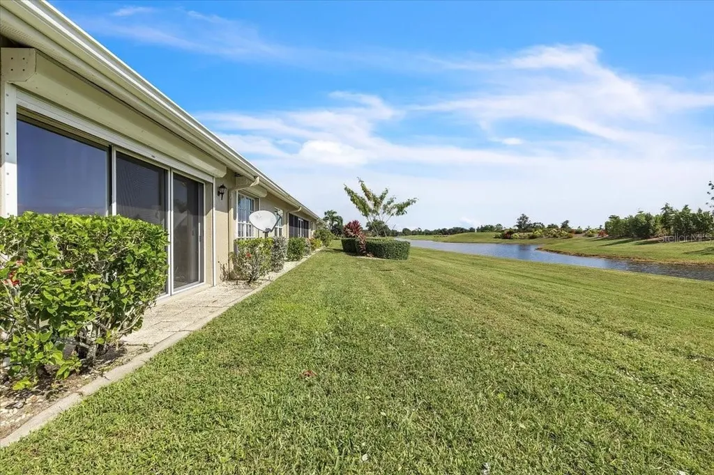 12221 SW Kingsway Circle Lake Suzy FL 34269