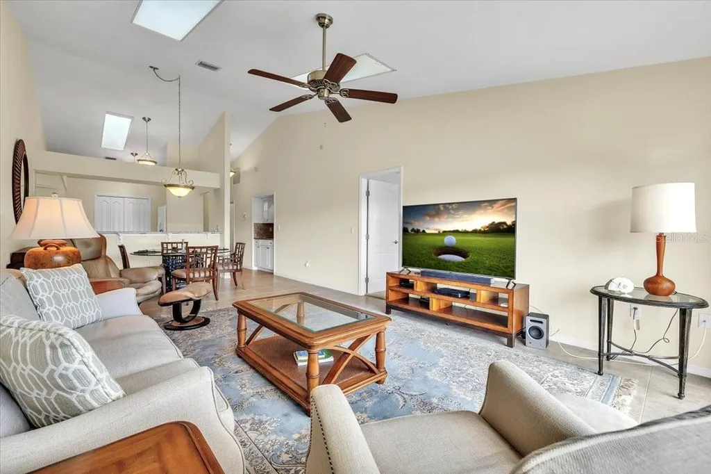 12221 SW Kingsway Circle Lake Suzy FL 34269