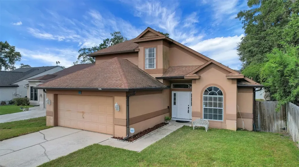 323 Oak Park Place Casselberry FL 32707