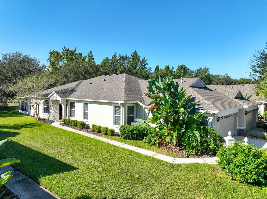 15731 Phoebepark Avenue Lithia FL 33547