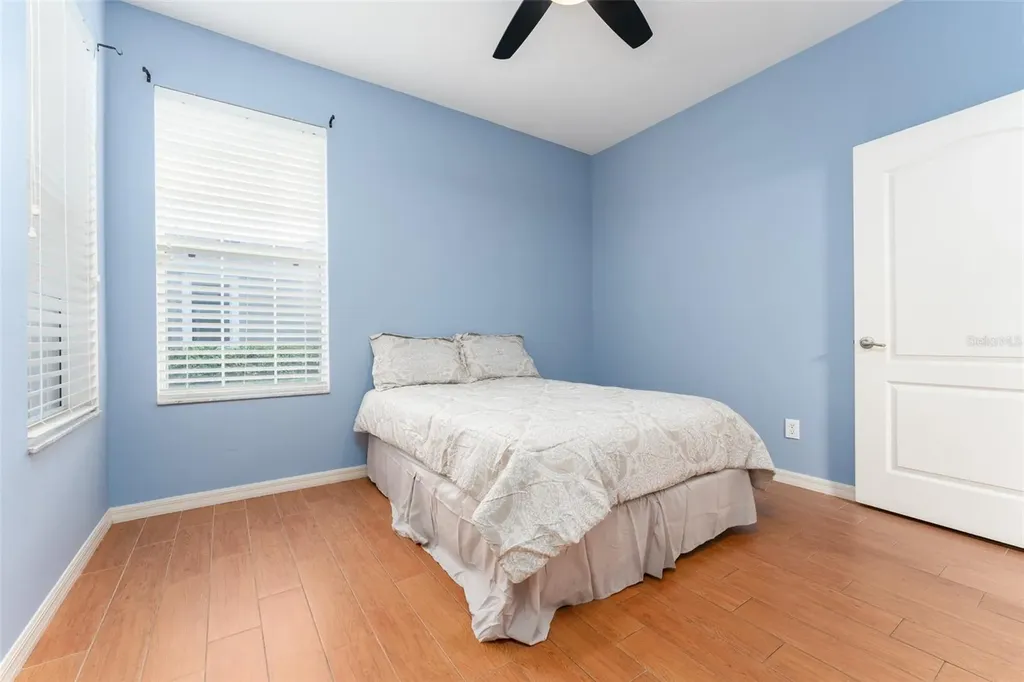 15731 Phoebepark Avenue Lithia FL 33547