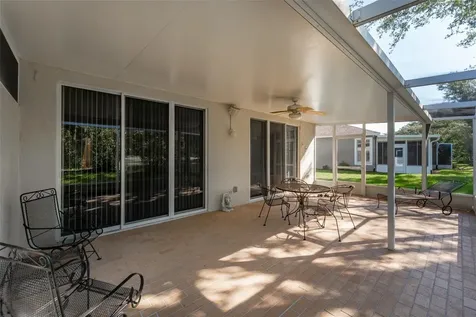 15731 Phoebepark Avenue Lithia FL 33547