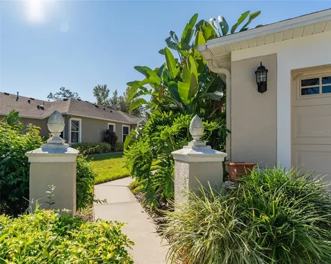 15731 Phoebepark Avenue Lithia FL 33547