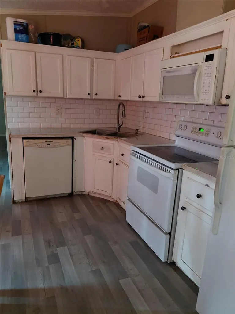 2820 Metro Drive Ruskin FL 33570