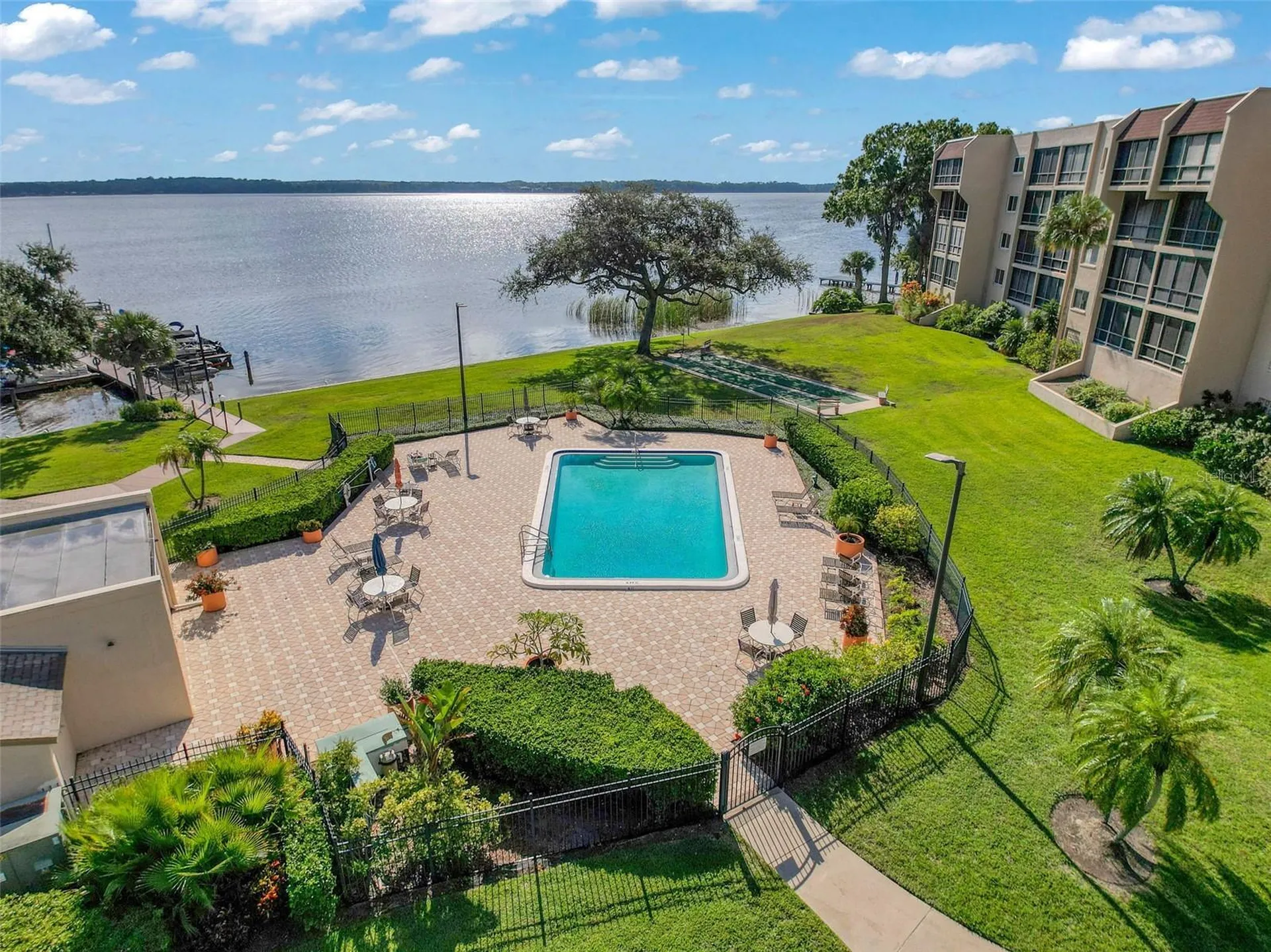 90 S Highland Avenue Tarpon Springs FL 34689