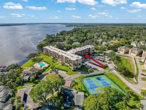 90 S Highland Avenue Tarpon Springs FL 34689