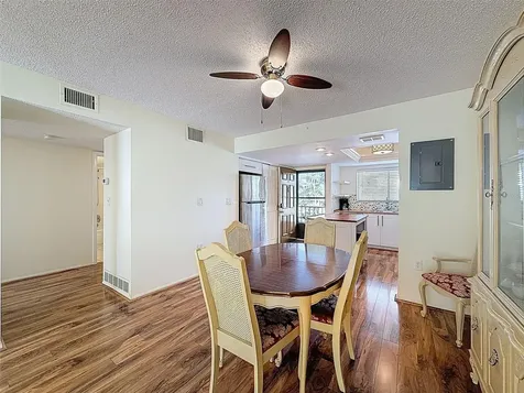 90 S Highland Avenue Tarpon Springs FL 34689