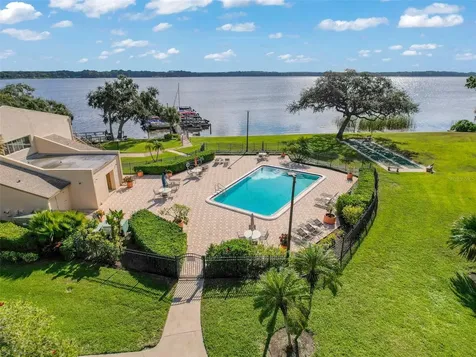 90 S Highland Avenue Tarpon Springs FL 34689