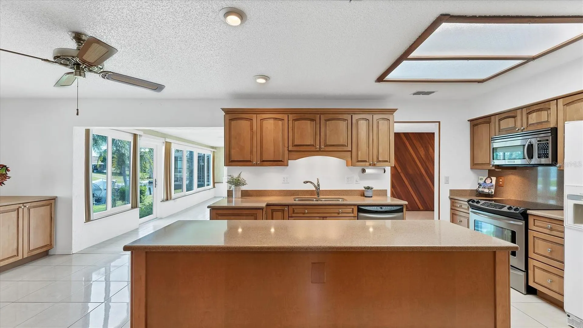 4515 Mangrove Point Road Bradenton FL 34210