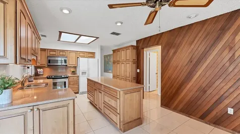 4515 Mangrove Point Road Bradenton FL 34210