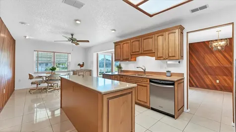 4515 Mangrove Point Road Bradenton FL 34210