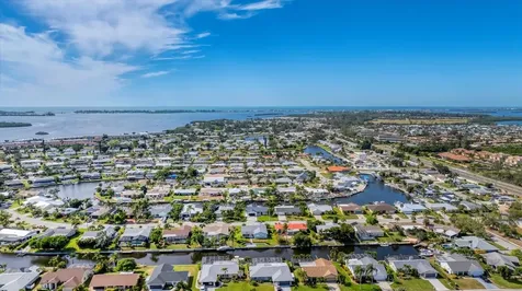 4515 Mangrove Point Road Bradenton FL 34210