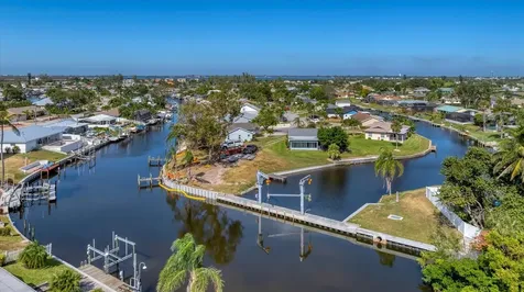 4515 Mangrove Point Road Bradenton FL 34210