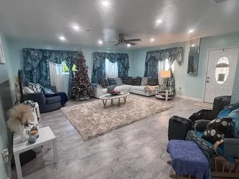 543 Cr-559 Auburndale FL 33823