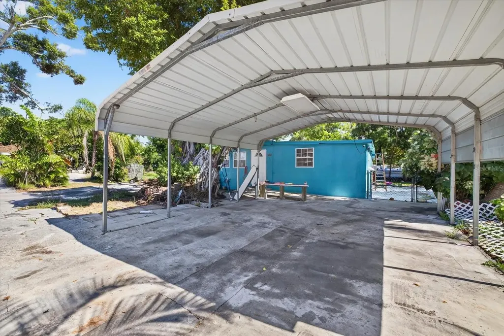 2839 19th Street W Bradenton FL 34205
