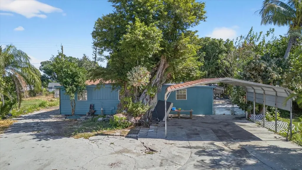 2839 19th Street W Bradenton FL 34205
