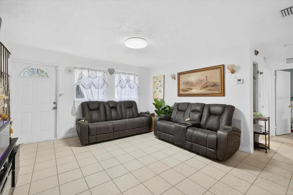 2839 19th Street W Bradenton FL 34205