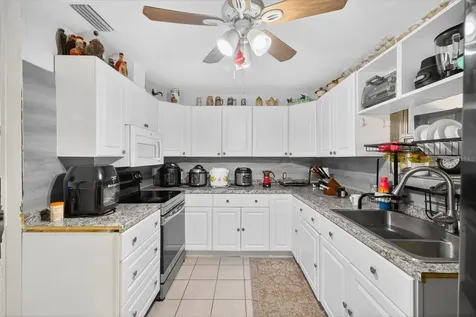 2839 19th Street W Bradenton FL 34205
