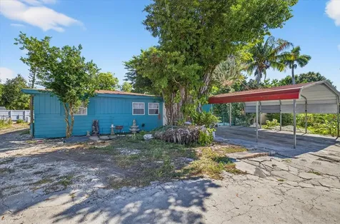 2839 19th Street W Bradenton FL 34205