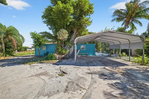 2839 19th Street W Bradenton FL 34205