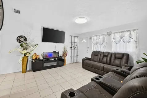 2839 19th Street W Bradenton FL 34205