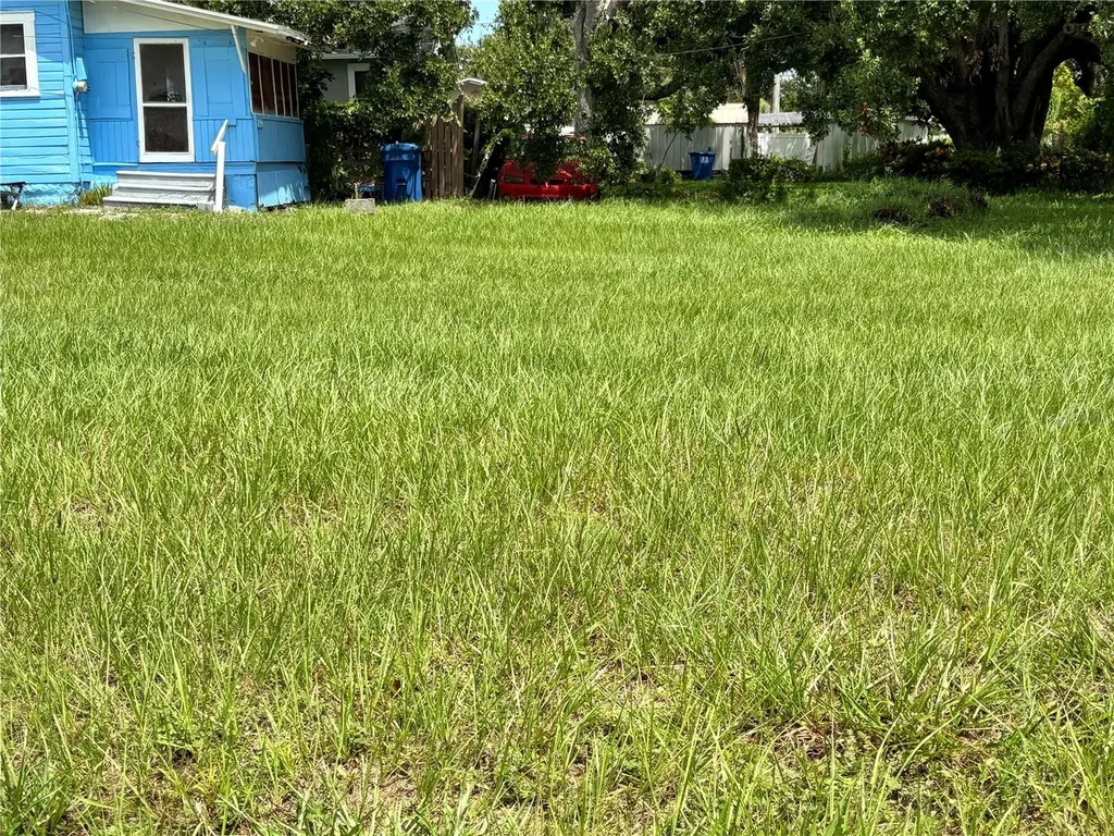 2456 25th Avenue S St Petersburg FL 33712