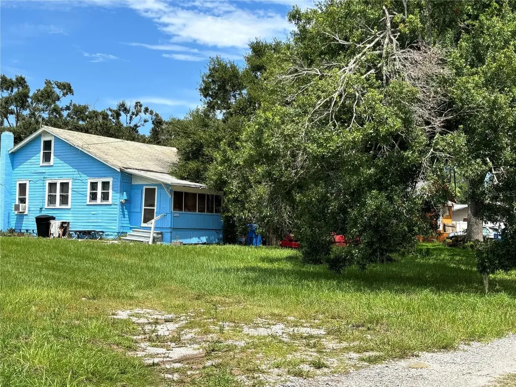 2456 25th Avenue S St Petersburg FL 33712