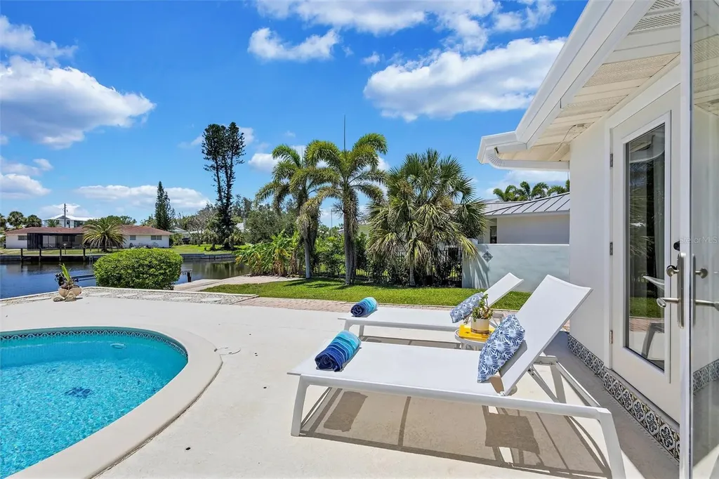 6962 Belgrave Drive Sarasota FL 34242