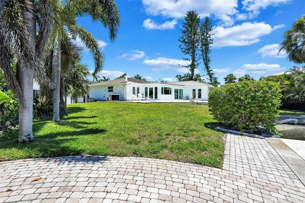 6962 Belgrave Drive Sarasota FL 34242