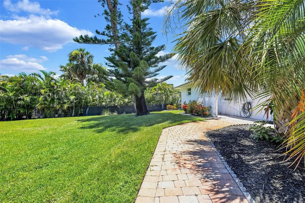 6962 Belgrave Drive Sarasota FL 34242