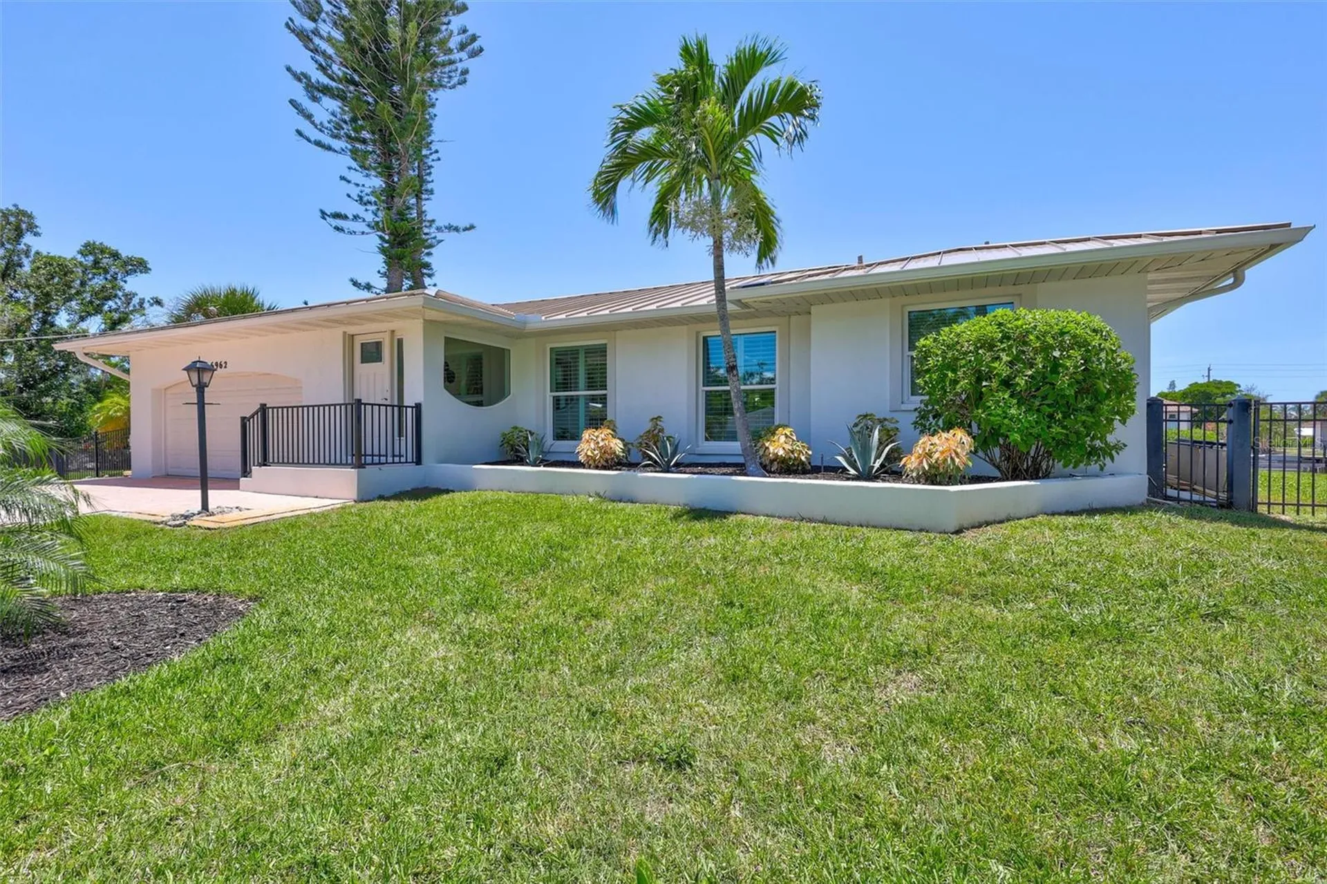 6962 Belgrave Drive Sarasota FL 34242