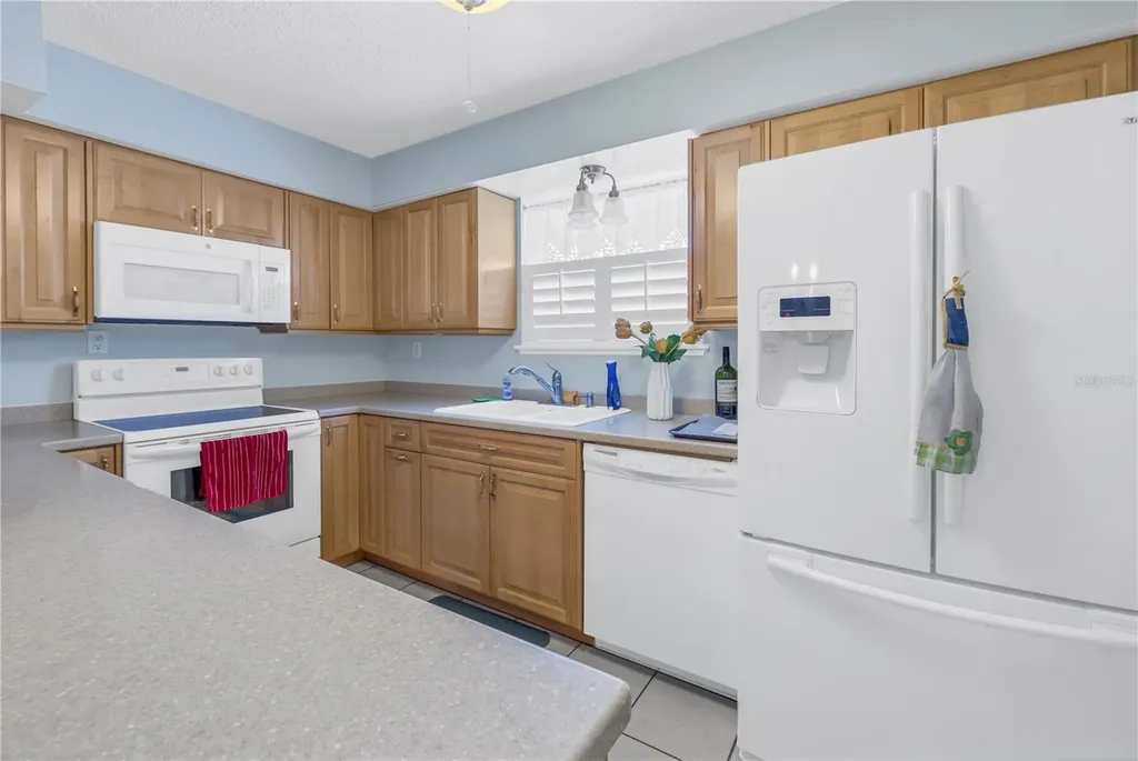4115 34th Way S St Petersburg FL 33711