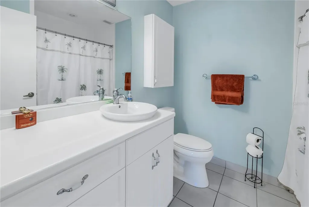 4115 34th Way S St Petersburg FL 33711