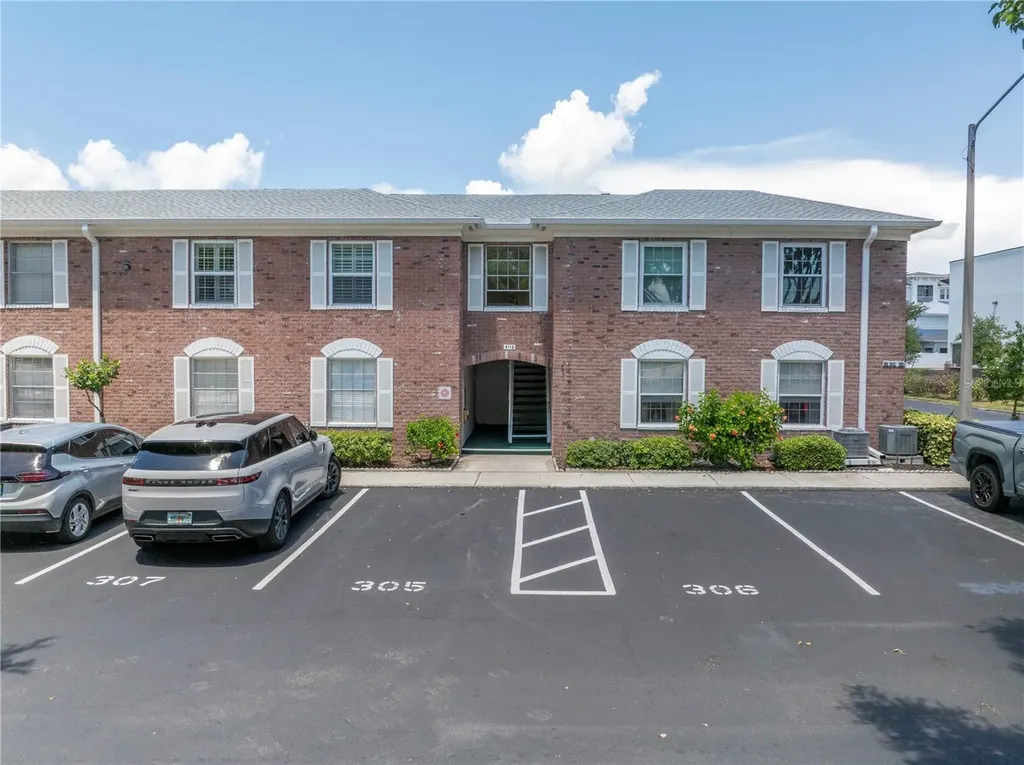 4115 34th Way S St Petersburg FL 33711