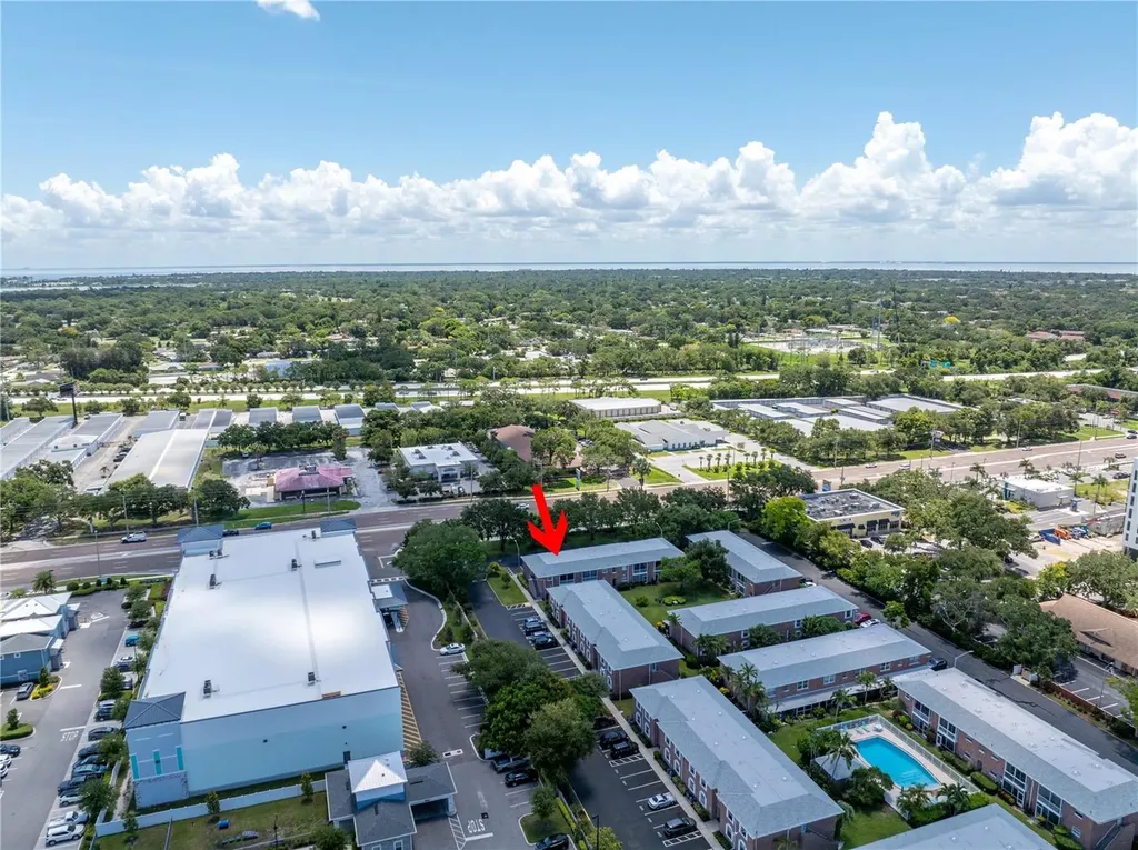 4115 34th Way S St Petersburg FL 33711