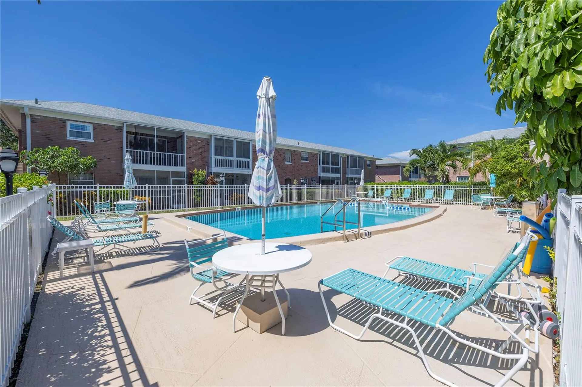 4115 34th Way S St Petersburg FL 33711