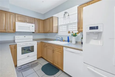 4115 34th Way S St Petersburg FL 33711