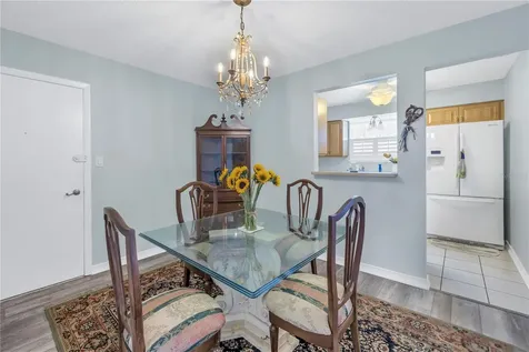 4115 34th Way S St Petersburg FL 33711