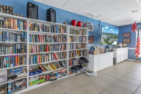 4115 34th Way S St Petersburg FL 33711