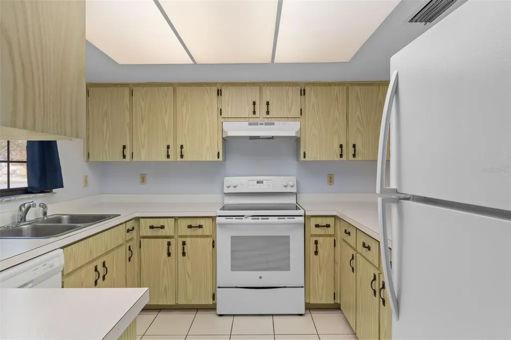 72 Chinaberry Circle Homosassa FL 34446