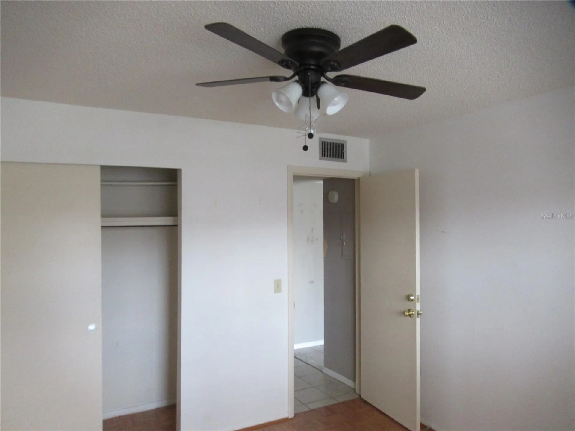 2466 Ecuadorian Way Clearwater FL 33763