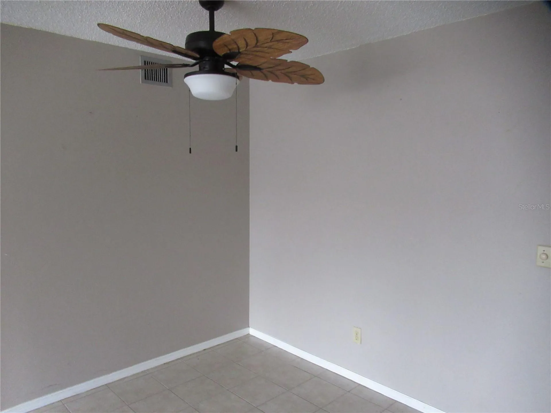 2466 Ecuadorian Way Clearwater FL 33763