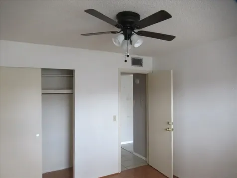 2466 Ecuadorian Way Clearwater FL 33763