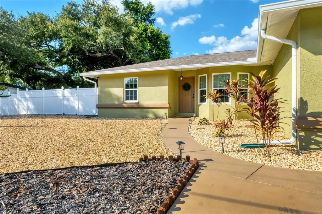 1275 42nd Street Sarasota FL 34234