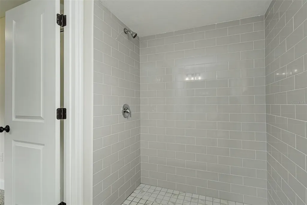 2405 Delrose Drive E Lakeland FL 33805