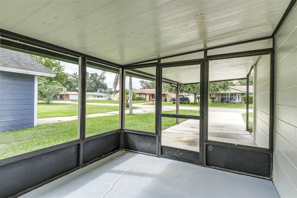 2405 Delrose Drive E Lakeland FL 33805