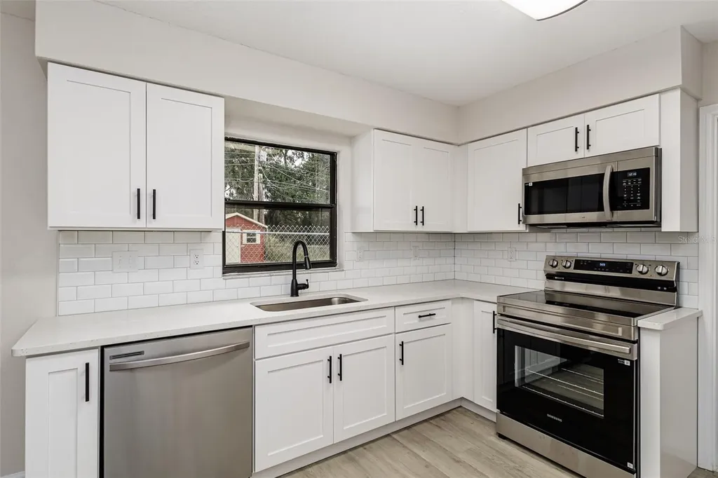 2405 Delrose Drive E Lakeland FL 33805